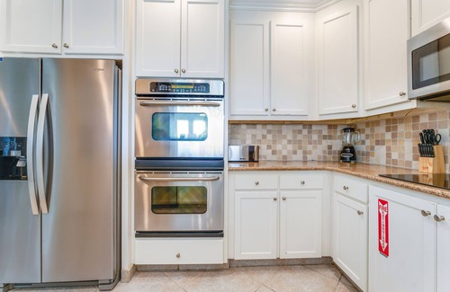 Carrabelle Condominio | Pickleball and Pool Paradise 2b/2b