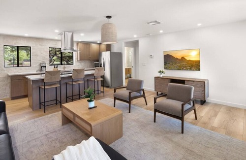 Paradise Valley Village Casa | Pickleball | Basketball | Game Room | Golf Course