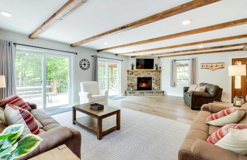 Potts Grove Casa | Pickleball Court and Fire Pit Milton Cabin!