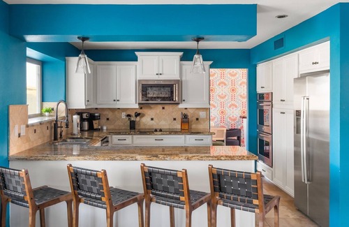 Peoria Casa | Pickleball + Heated Pool & Spa | Sleeps 16