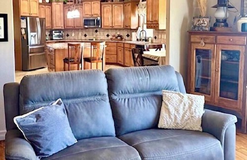 Colorado Springs Casa | Pickleball, Movie Theater, Family Resort Sleeps 14