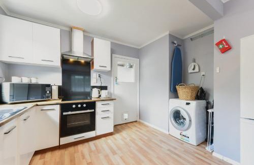 Picton Casa | Picton Central - Picton Holiday Home