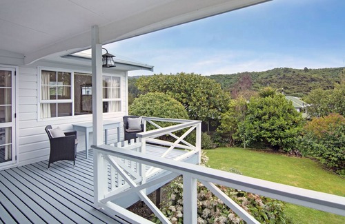 Picton Casa | PICTON DAYDREAMER - PICTON HOLIDAY HOME, family friendly in Picton