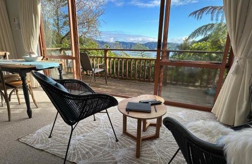 Whatamango Bay Apartamento | Picton Paradise Cottages