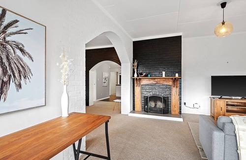 Picton Casa | Picton Stay In Charming Vibes