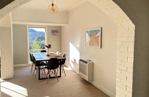 Picton Casa | Picton Stay in Charming Vibes