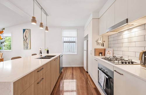 Windsor Casa | Picture Perfect ~ 2Bed / 1Bath / 1Car ~ Windsor