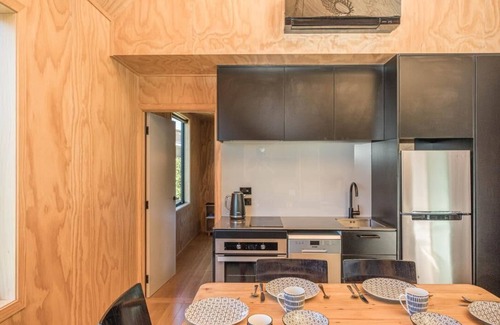 Frankton Casa | Picture Perfect - Queenstown Holiday Home