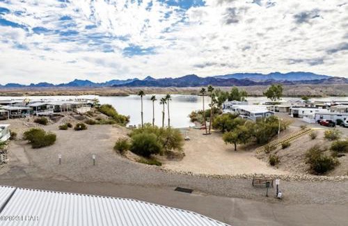 Lake Havasu City Casa | Picture Perfect at Sam's Beachcomber on the Island