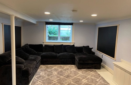 Highland Casa | Picturesque 3BR Home 5 miles from St Paul Airport!
