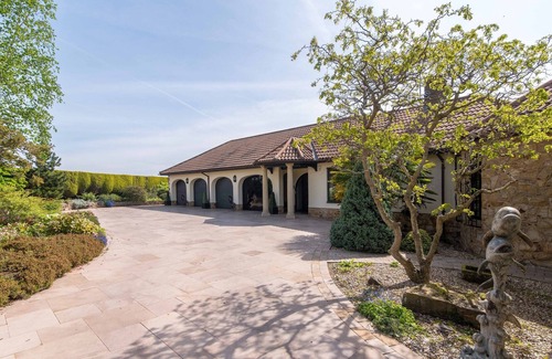 Woodborough Villa | Picturesque & Charming 3Bed Villa in Woodborough