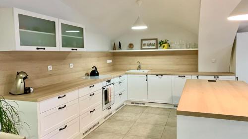 Polepy Apartamento | Picturesque country apartment