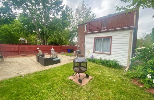 Detroit Casa | Charming 3-bedroom house in brilliant Detroit with WiFi, AC