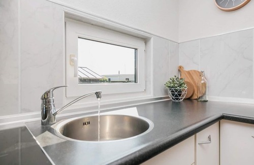 Terherne Casa | Picturesque holiday home with garden on open waters