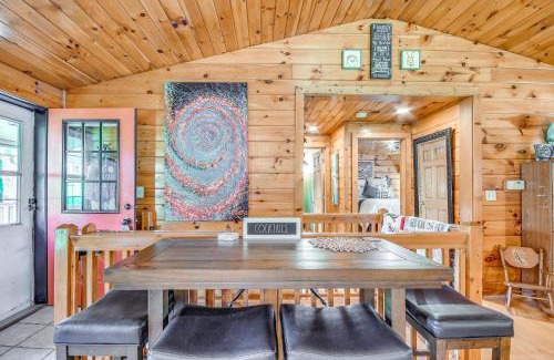 Phoenix Casa | Picturesque Phoenix Vacation Home on Oswego River!