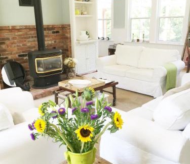 Meaford Casa | Picturesque School House Retreat