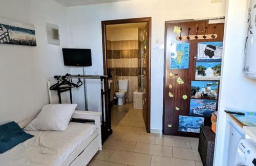 Ajaccio Apartamento | Pied dans l'eau vue îles sanguinaires t1 15+5m2 les calanques avec spa et piscine