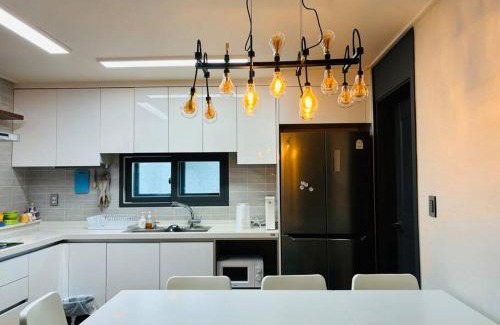 Yeongdo Apartamento | Pier 40 Free Parking Oceanview Kids House Jungle Gym Slide 2Bedroom