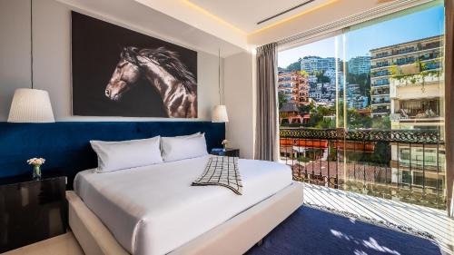Romantic Zone Casa | PIER 57 - 608 New & Luxurious 2 BR Romantic Zone
