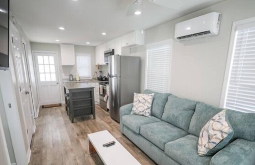 Kure Beach Cabaña | Pier View 2 - Beautifully Renovated 2-bedroom Cottage. Enjoy the Local Charm of Pleasure Island! 2 Cottage by Redawning