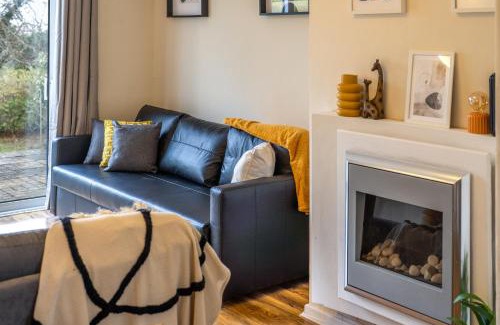 High Wycombe Apartamento | Pierocks Carver Entire house, Hot tub & WIFI
