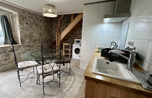 Neydens Apartamento | T2 Duplex-Apartamento-Familiar-Baño en la habitacion