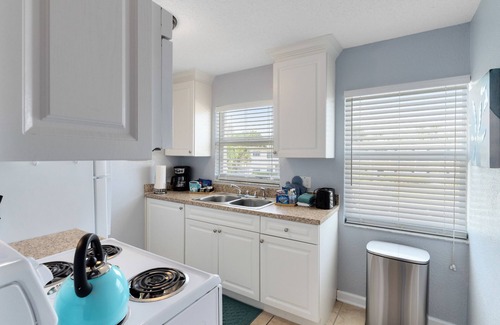 Indian Harbour Beach Apartamento | Pierview* Walk to the beach, Pool, BBQ, Gym, Games