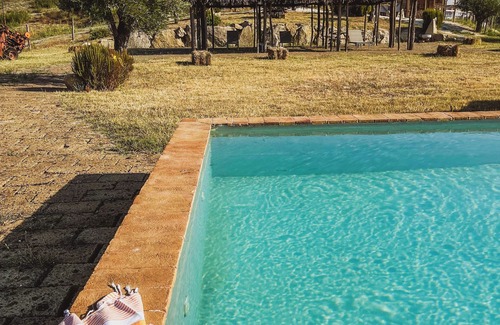Torre de' Passeri Apartamento | Pietra Pizzuta Country House "Tower" in the heart of Abruzzo. 1 pool