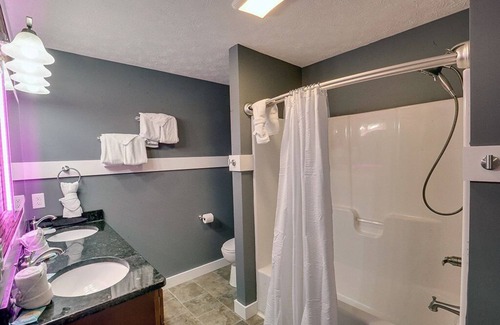 Kodak Cabina | Pigeon Forge - Hatters Hide A Way - 3 Bedroom - Sleeps 12