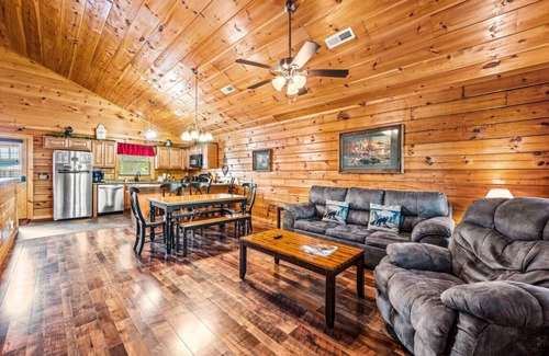 Pigeon Forge Cabina | Cinematic Splash: Cabina Smoky Mtn POOL con SALA DE TEATRO!