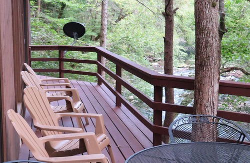 Gatlinburg - Pigeon Forge Chalet De Esquí | Pigeon River Hideaway en el pequeño río de la paloma, Montañas Humeantes