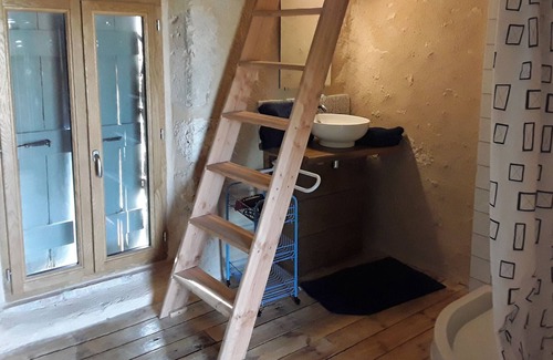 Cahuzac-sur-Vere Apartamento | Pigeonnier defonclamouse gite for 2 people