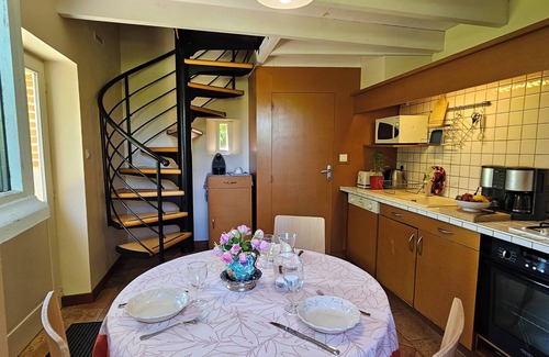 Pommevic Cabaña | PIGEONNIER. VINE BLANCO. CASA CON ENCANTO. 3 pers. SPA. POMMEVIC
