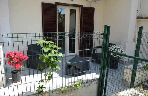 Pigneto Casa | Pigneto apartment villini Dackins house