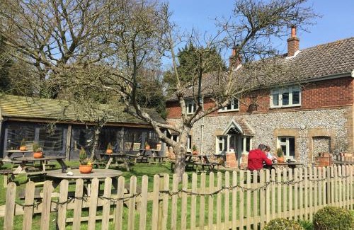 Stanhoe Casa | Pilgrims - Traditional flint cottage with open fire