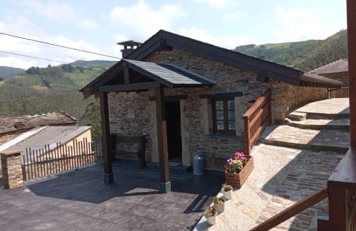 San Tirso de Abres Casa | PiluPeta Casa de Aldea