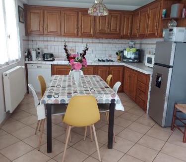 Marmande Apartamento | Pin parasol