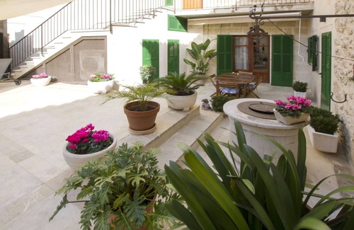 Pina Casa | Pina - reformada casa de pueblo con mucho encanto