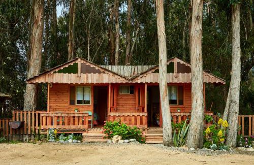 Isla Negra Cabina | PINARES DEL MAR Pequeñas Cabañas Ecorusticas Sello "S"