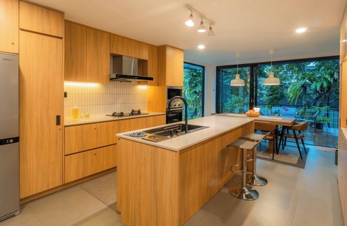Sukajadi Villa | Pine Breeze Loft House