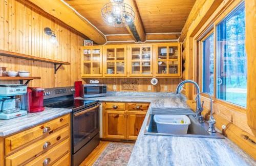 Custer Casa | Pine Cabin
