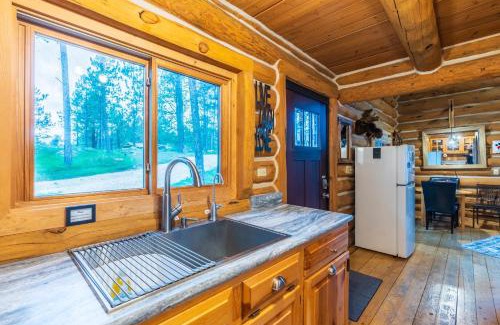 Custer Casa | Pine Cabin