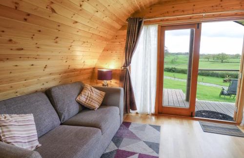Llanddeusant Casa | Pine Lodge