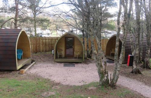 Glenmore Hotel | Pine Marten Bar Glenmore Pods
