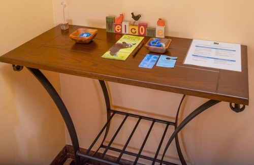 Vernon Condominio | Pine Pastures Across Mountain Creek, Relaxing, Biking, Hiking