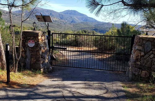 Julian Casa | Modern Rustic Mountain Hideaway - renovated, private, gated with VIEWS. Pets ok!