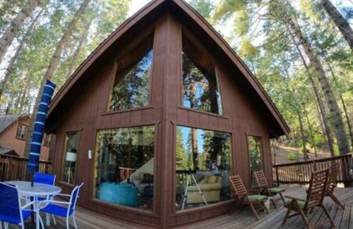 Long Barn Casa | Pinecrest A-Frame Family fun near Dodge Ridge