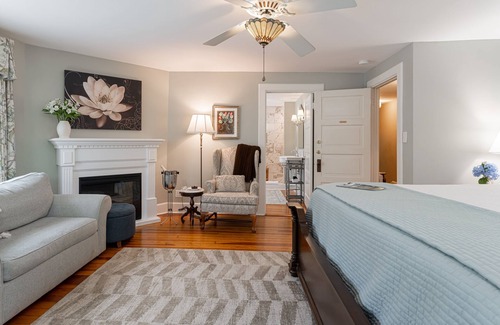 Historic Montford Cama Y Desayuno | Pinecrest Bed & Breakfast