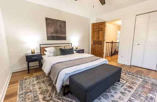 Royal Pines Casa | Pinecrest Retreat! 5Bed 3Bath home with Pool, Hot Tub & Fire Pit
