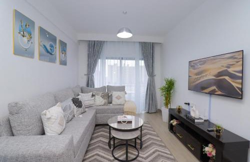 Kilimani Apartamento | Pinecrest View one bedroom with heated swimming pool and Sauna
